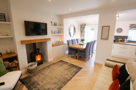 Sitting Room Duel Aspect