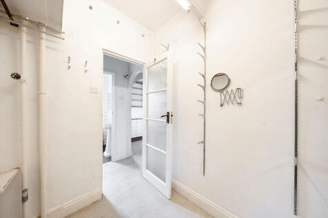 1305611-5-6846a42...