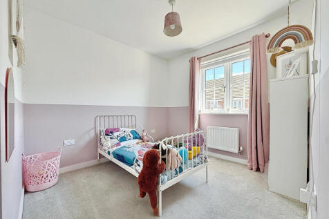 27 Oak Tree Road, Great Glen, Leicester, LE8 9HP