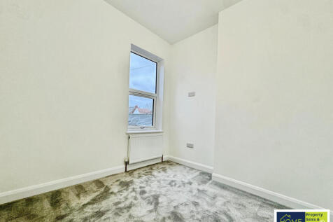 Bed 3 8â¿¿2 x 8â¿¿7