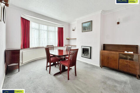 53 Lamborne Road, Leicester, LE2 6HQ