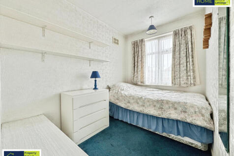 53 Lamborne Road, Leicester, LE2 6HQ