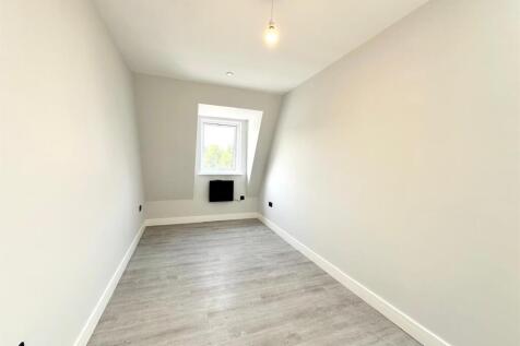 WhatsApp Image 2025-06-20 at 18.11.23 (3).jpeg