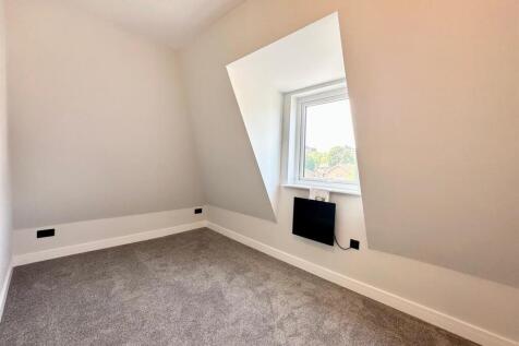 WhatsApp Image 2025-06-20 at 18.11.24 (2).jpeg