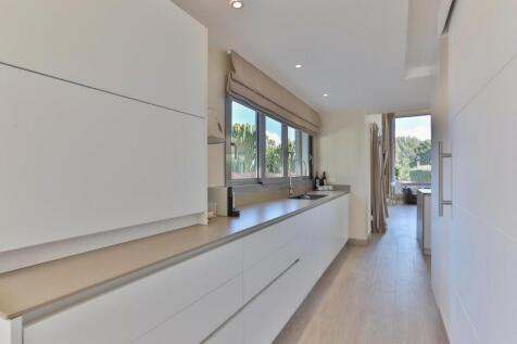 bae47f20-f3e1-4526-9