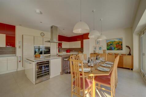 48a Worcester Rd (44