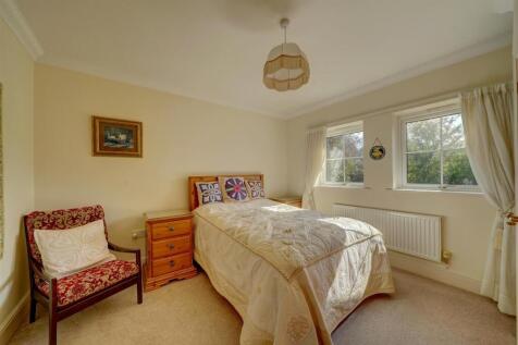 3a Sparrow Hall Lane