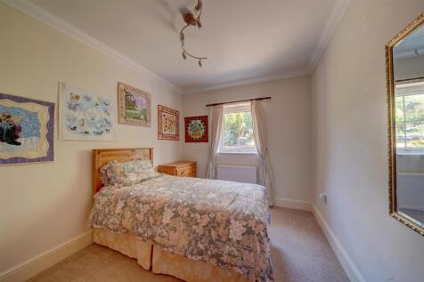 3a Sparrow Hall Lane