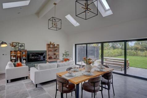 Arrow House (18).jpg