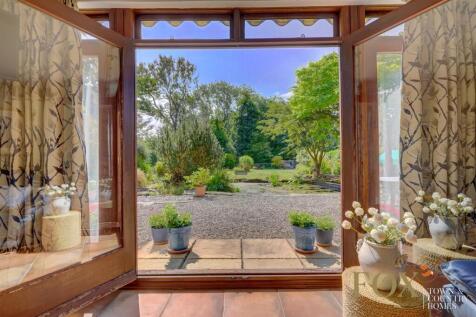 Laugherne Brook Barn