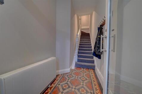 41a Worcester Rd (22