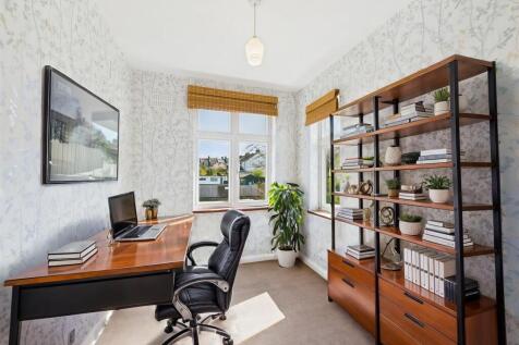 CAM02664G0-PR0099-STILL018 - Home Office - Modern 