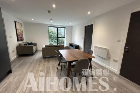 C202DT-Living room 3