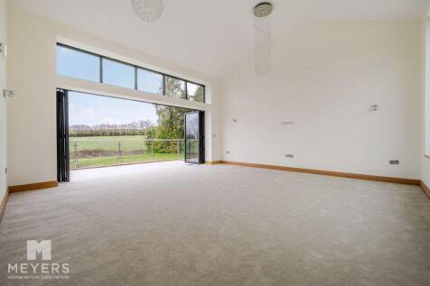 Seamless Blend from indoors to Outdoors