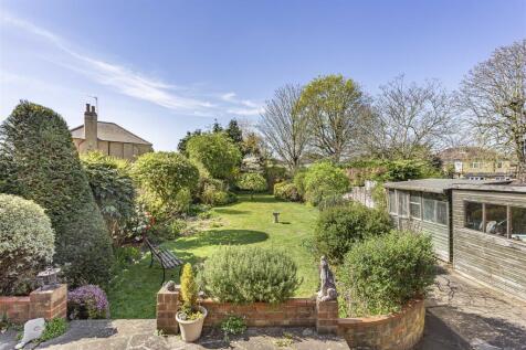 Garden2 Stanwell Road.JPG