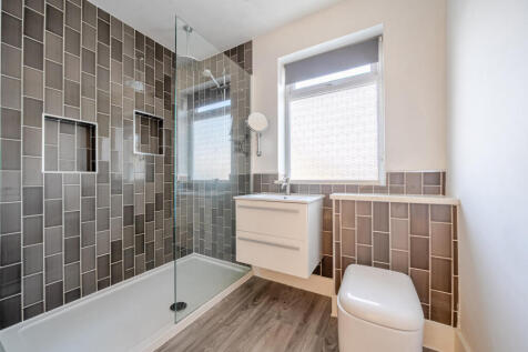 1383580-15-692599...