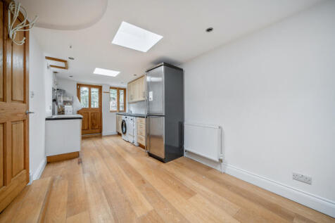 1384337-15-692478...