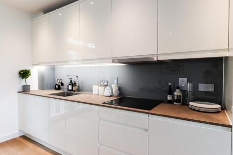 Colindale(2)-2021...