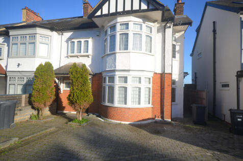 Four Bedroom Semi-detached house For rent