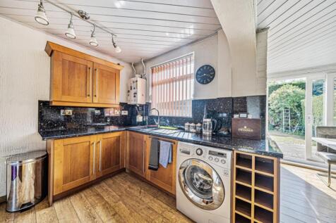 1289684-7-6824dc81423b5-ARW