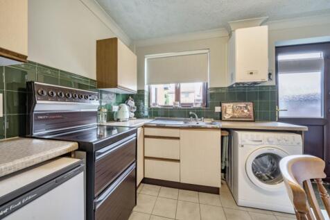 1370142-14-68f7940288d66