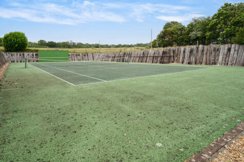 Tennis court