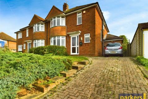 Remarkable 3-Bed House in Reading, Reading – Precios 2024 actualizados