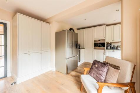 37 Hill Drive-12.jpg