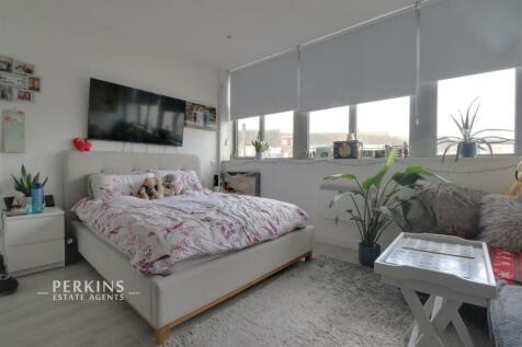 bedroom.jpg