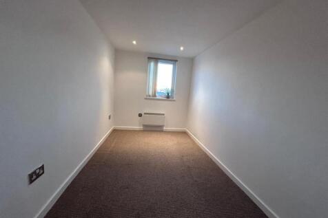 41 Grimshaw Bedroom 2.jpeg