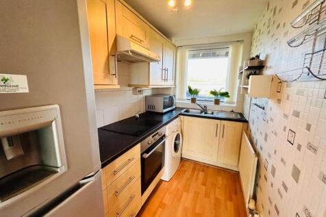 WhatsApp Image 2025-03-19 at 22.52.04 (1).jpeg