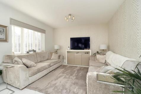 Open Plan Kitchen/Diner/Family Room