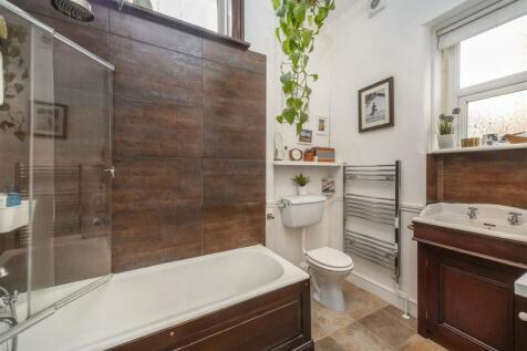 Properties For In Willesden, Willesden 21 Single Bathroom Vanity Setup