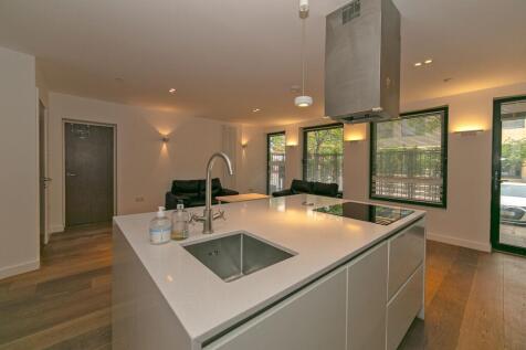 Open Plan Kitchen / Diner / Living Room