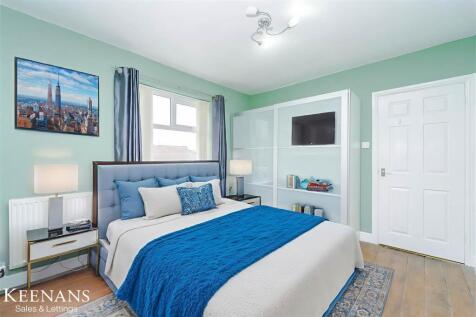 WSyEiquq0k6ZC9s2bJrVhQ - Bedroom - Standard - 1.jp