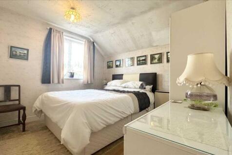 Fifth Bedroom