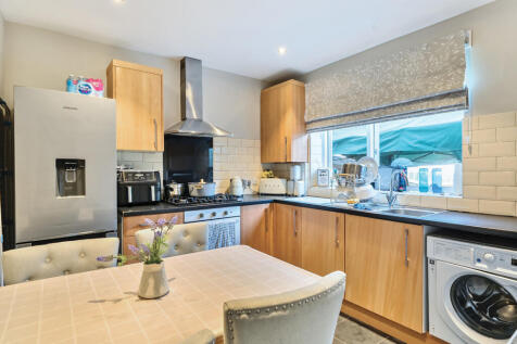 1306495-9-6851a68...