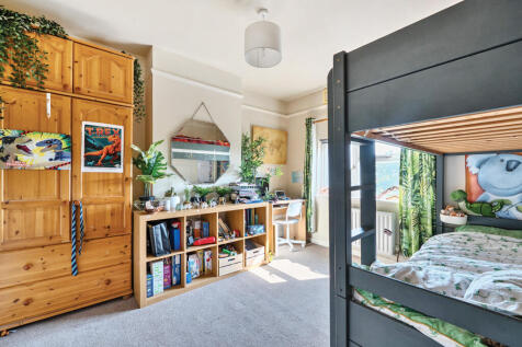 1310117-12-684be8...