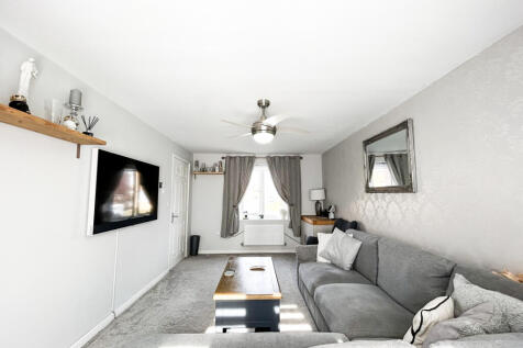 Stunning Four-Bedroom Detached Family Home ¿ Po