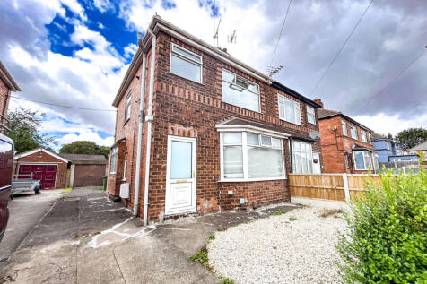 Spacious Investment Opportunity | Lindale Gardens