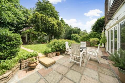 Davidson Frost-Wellings, DFW, Cavendish Drive, Edg