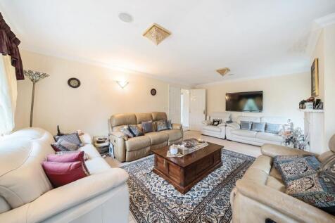 Davidson Frost-Wellings, DFW, Chandos Court, Stanm