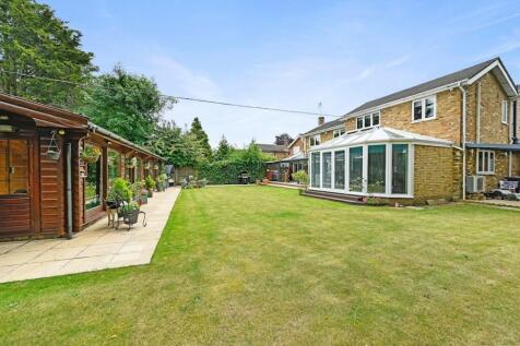 Davidson Frost-Wellings, DFW, Heathfield Road, Bus