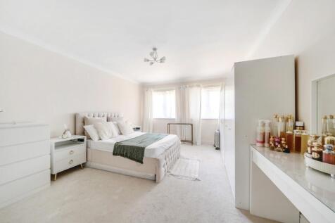 Davidson Frost-Wellings, DFW, Bartholomew Court, E