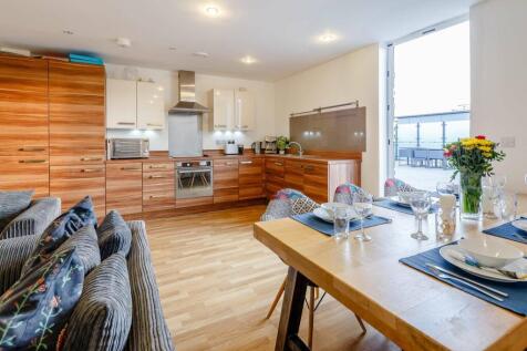 Davidson Frost-Wellings, DFW, Bletchley Court, Liv