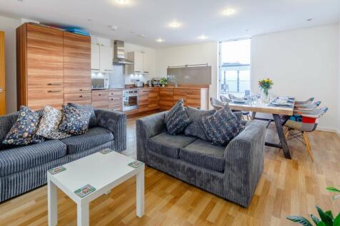 Davidson Frost-Wellings, DFW, Bletchley Court, Liv