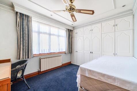 Davidson Frost-Wellings, DFW, Dalkeith Grove, Bedr