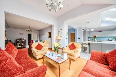 Davidson Frost-Wellings, DFW, Canons Drive, Living