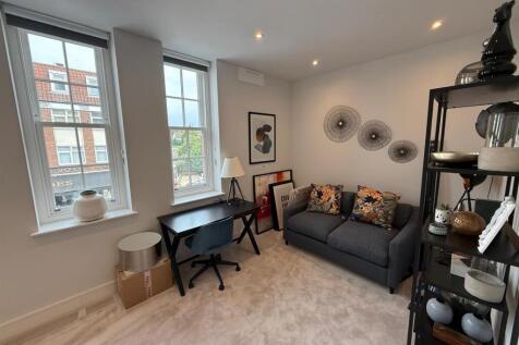 Davidson Frost-Wellings, DFW Finchley Road, Second