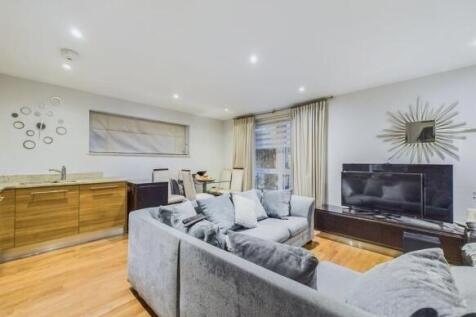 Davidson Frost-Wellings, DFW, Attlee Court, Living